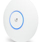 Ubiquiti UAP-AC-PRO point d'accès réseaux locaux sans fil 1300 Mbit/s Blanc Connexion Ethernet, supportant l'alimentation via ce port (PoE)