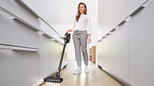 Bosch Serie 8 BCS82MAT14 aspirateur balai et balai électrique Aspirateur-balai 2 en 1 Batterie Sec Filtre hygiénique Sans sac Noir 4 Ah