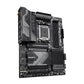GIGABYTE X670 GAMING X AX Carte mère - Compatible avec AMD Ryzen 9000 Series CPUs, 16+2+2 Phases Digital VRM, up to 8000MHz DDR5 (OC), 1xPCIe 5.0 + 3xPCIe 4.0 M.2, Wi-Fi 6E, 2.5GbE LAN, USB 3.2 Gen 2x2